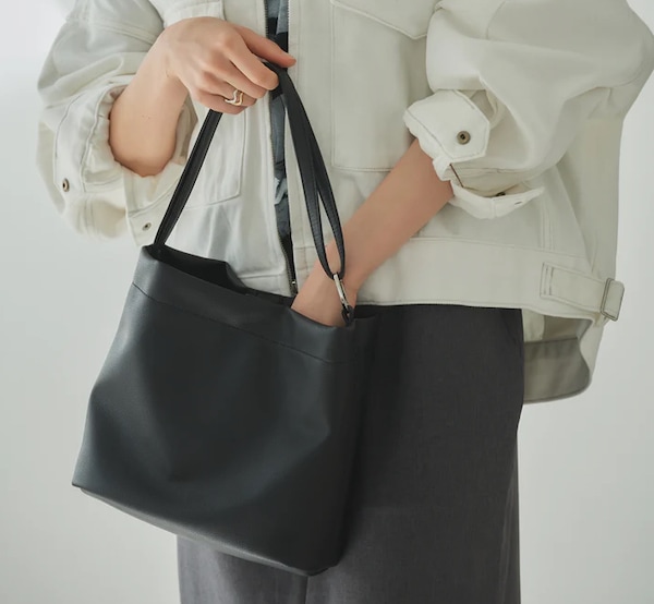 LOVST TOKYOのアップルレザーバッグの魅力