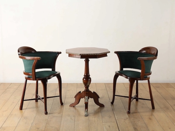 ロイズアンティークの商品ラインナップ