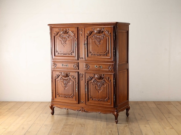 ロイズアンティークのブランド哲学